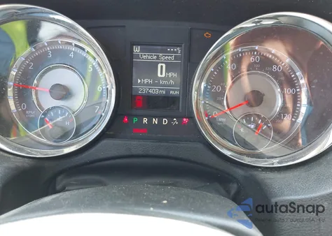 2015 Chrysler Town & Country Touring z USA, uszkodzony, nr VIN 2C4RC1BGXFR588115